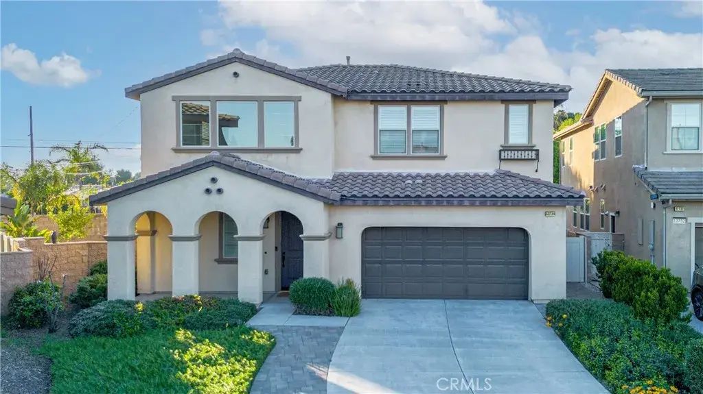 12734 Willow, Chino