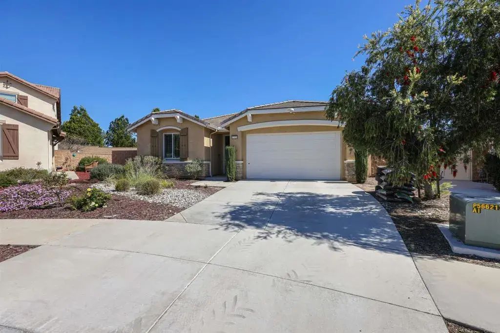 37520 River Oats Lane, Murrieta