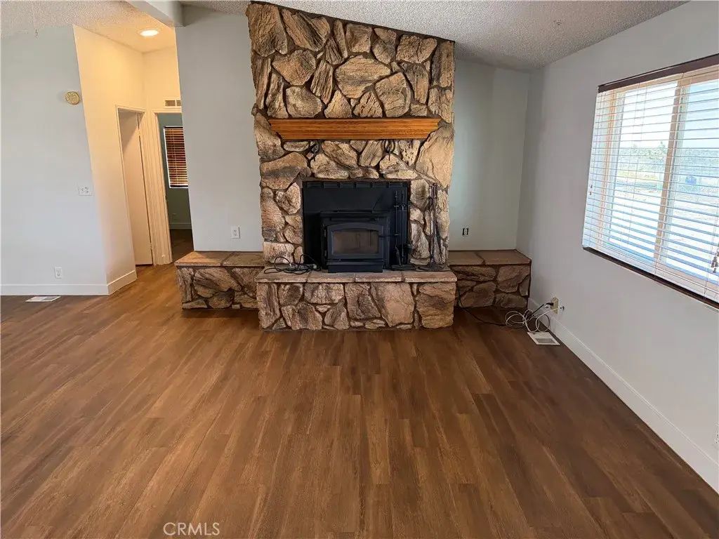 381 Amador Rd, Pinon Hills