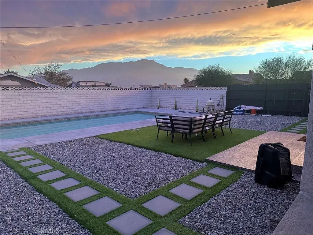 12400 Cholla, Desert Hot Springs