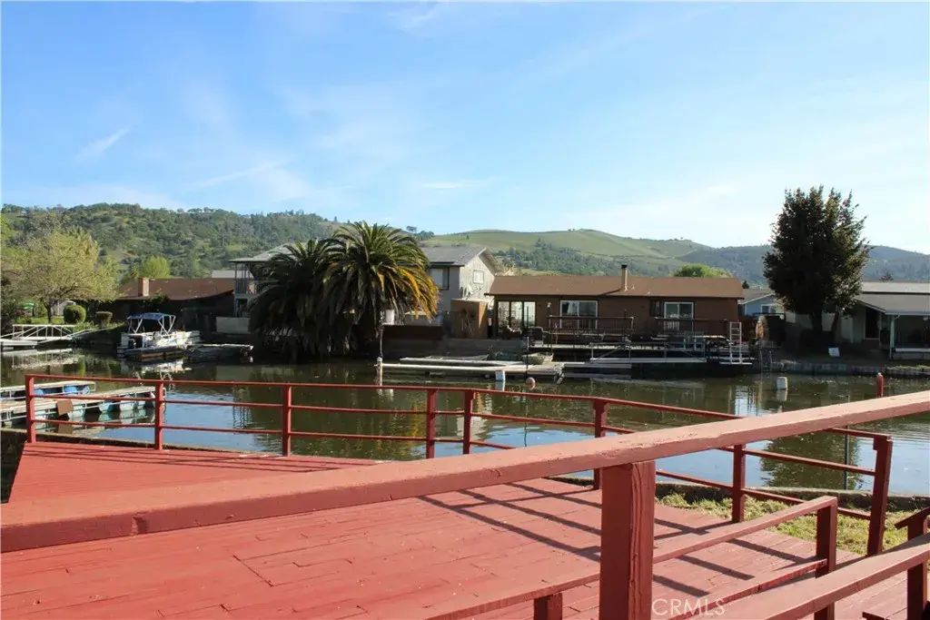 12980 Island Dr, Clearlake Oaks