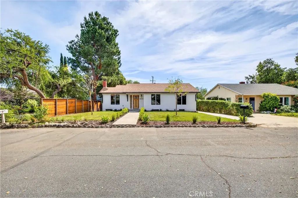 650 Marylind, Claremont
