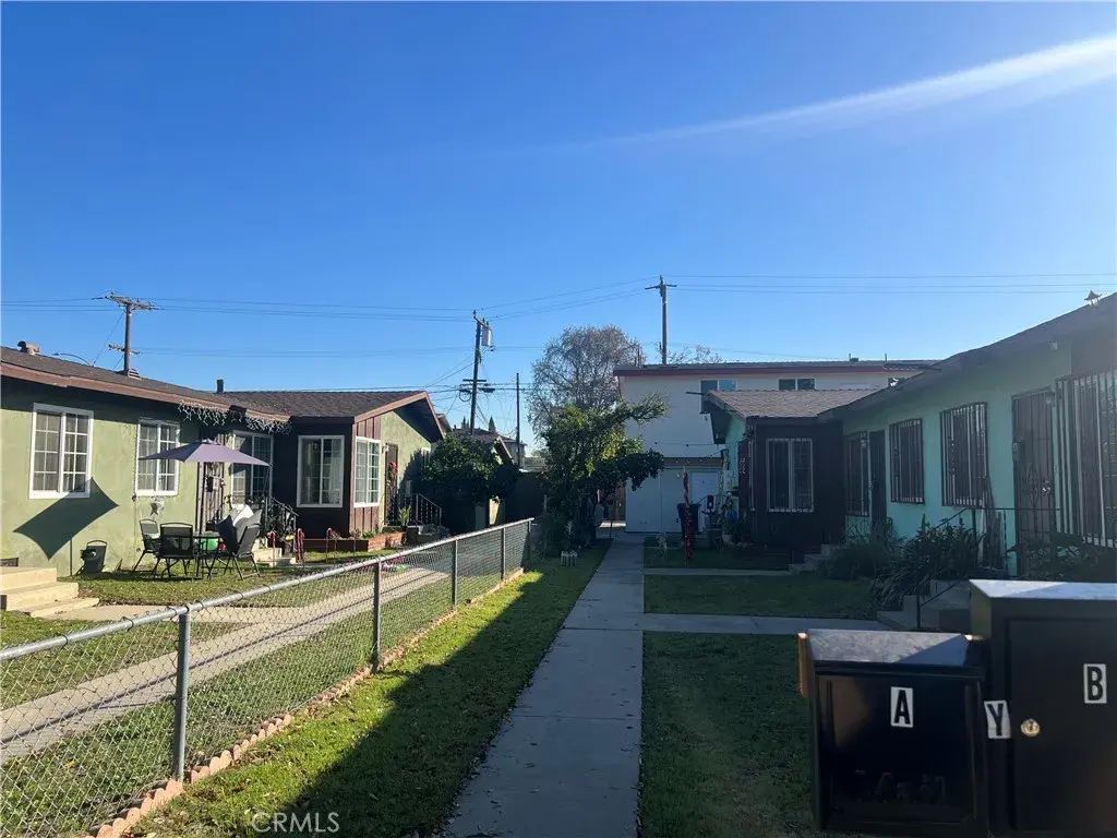 4966 Oregon Ave E, Long Beach
