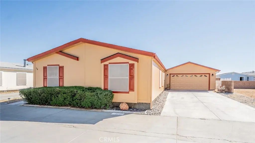 22241 Nisqually 74, Apple Valley