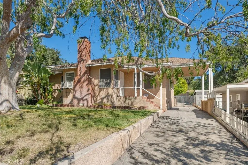 10128 Haines Canyon, Tujunga