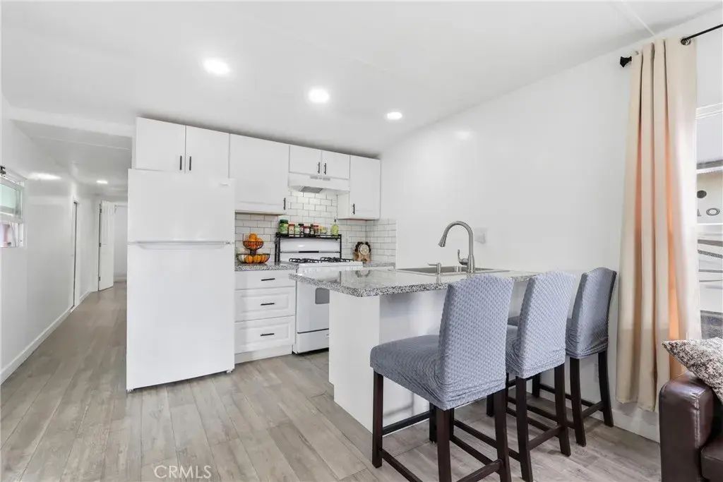 23701 S Western 97, Torrance