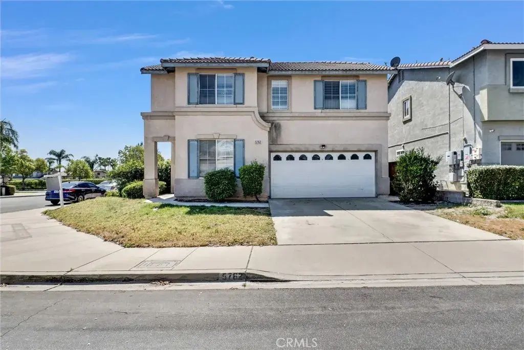 5762 Pine Valley, Fontana