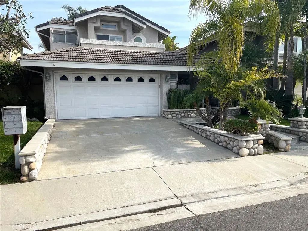 12 Tobago, Laguna Niguel