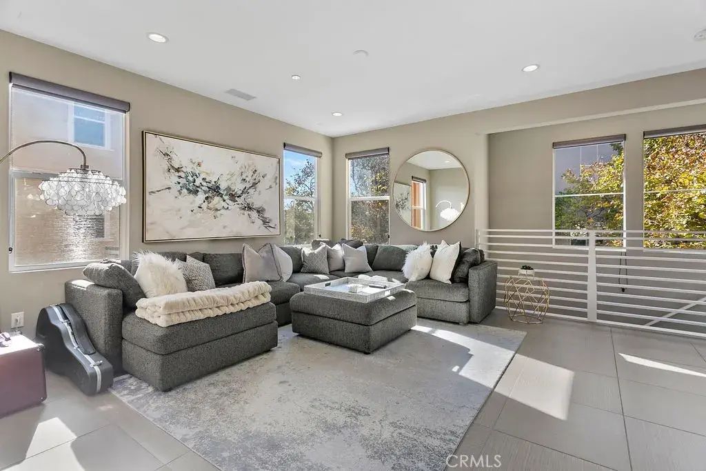 1 Empire, Aliso Viejo