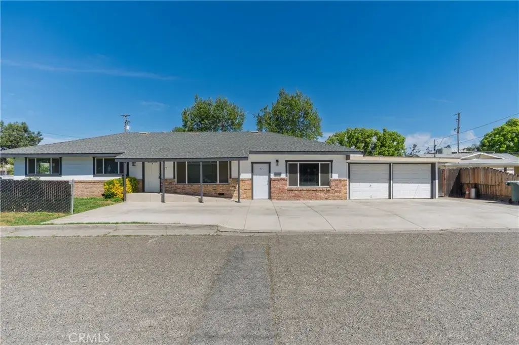 27 Emerald Drive, Merced