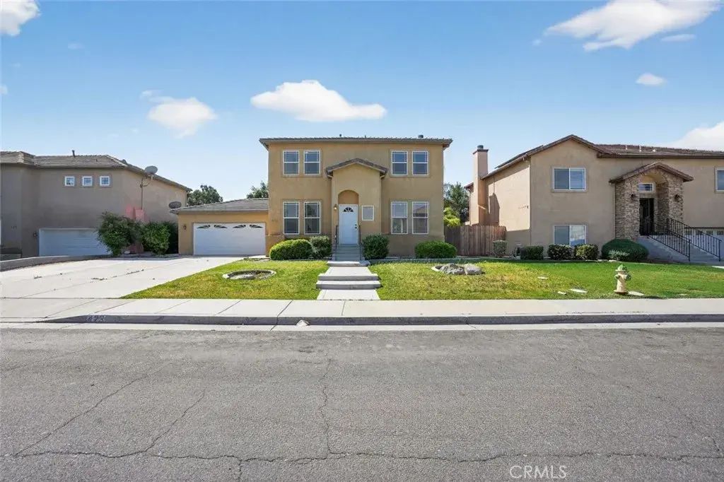 423 Rian Noelle Court, Bakersfield