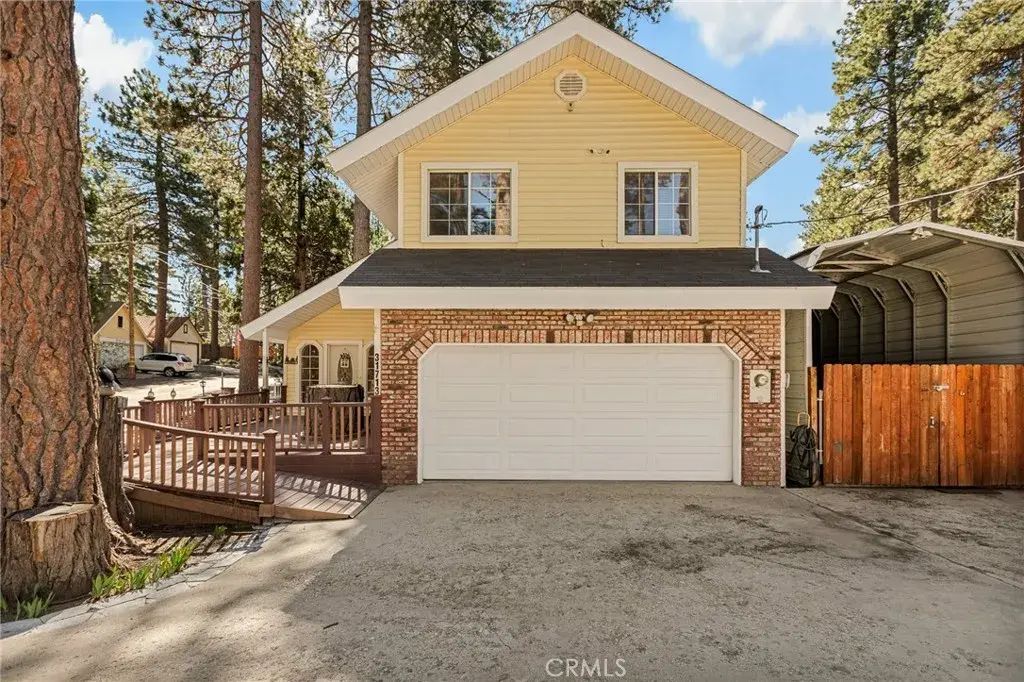 31713 Luring Pines, Running Springs