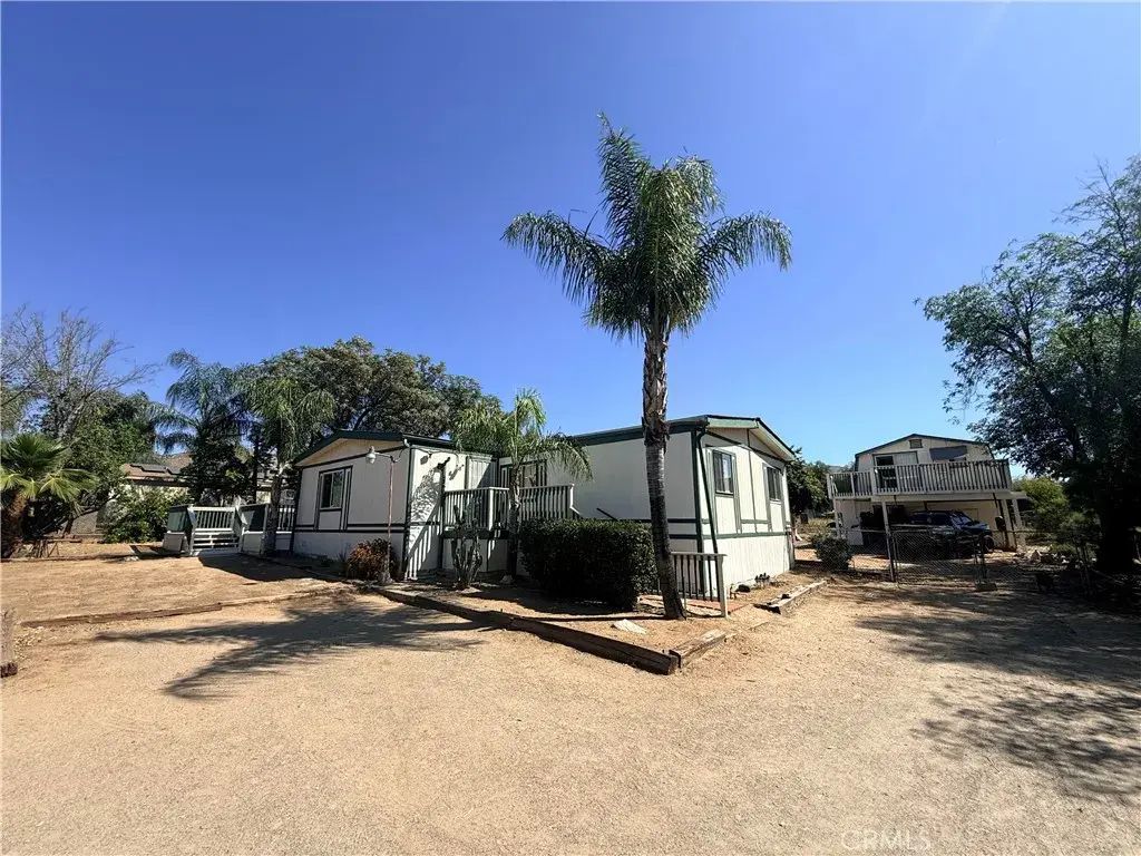 33462 Loquat, Wildomar