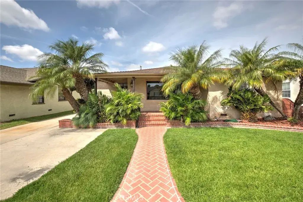 6023 Pepperwood, Lakewood