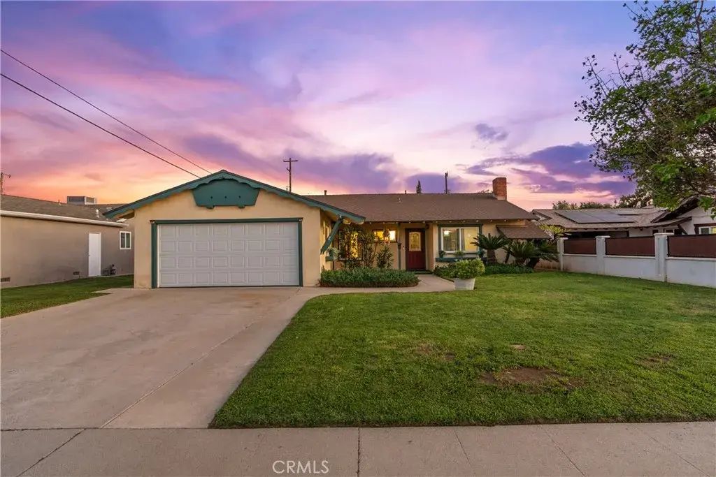 15900 Napa Street, North Hills