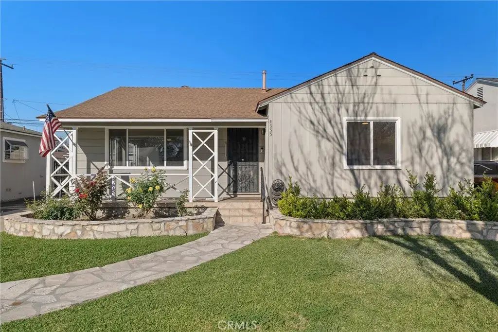 4355 Petaluma, Lakewood