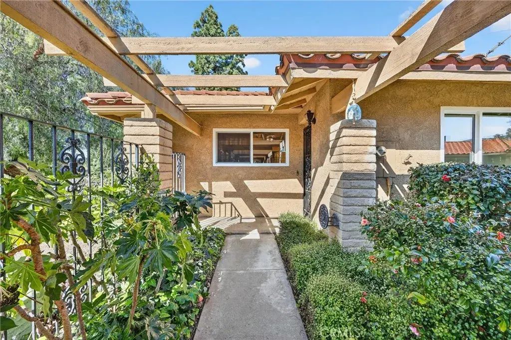 959 W Pine 33, Upland