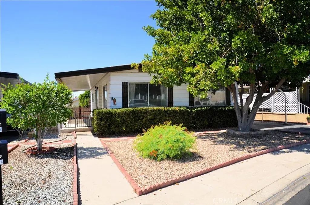 1251 E Lugonia 75, Redlands