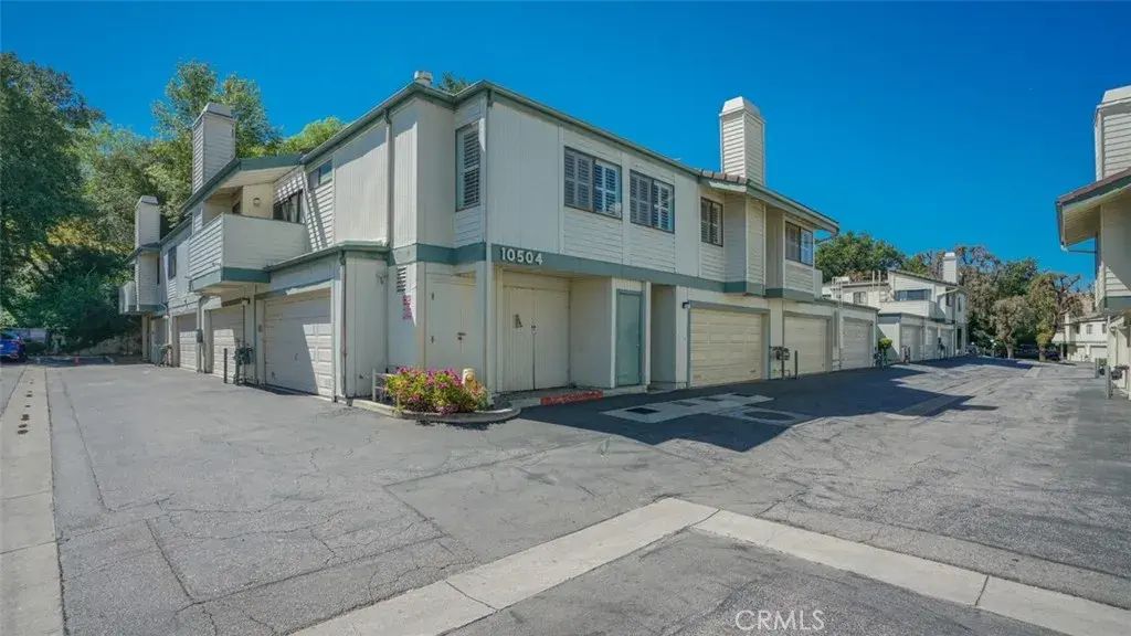 10504 Sunland 7, Sunland