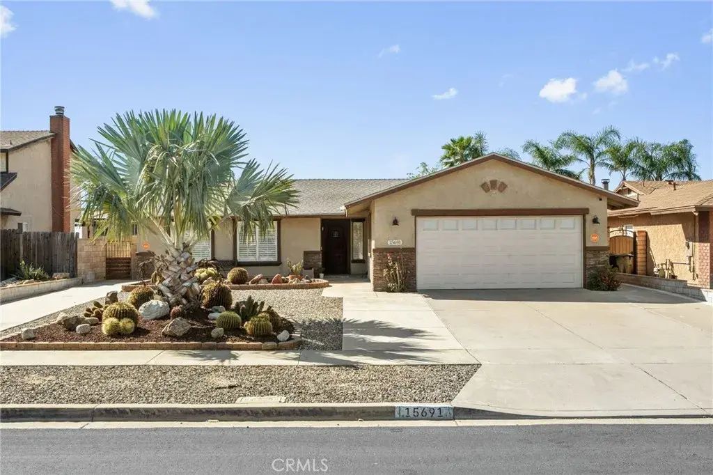 15691 Montgomery, Fontana