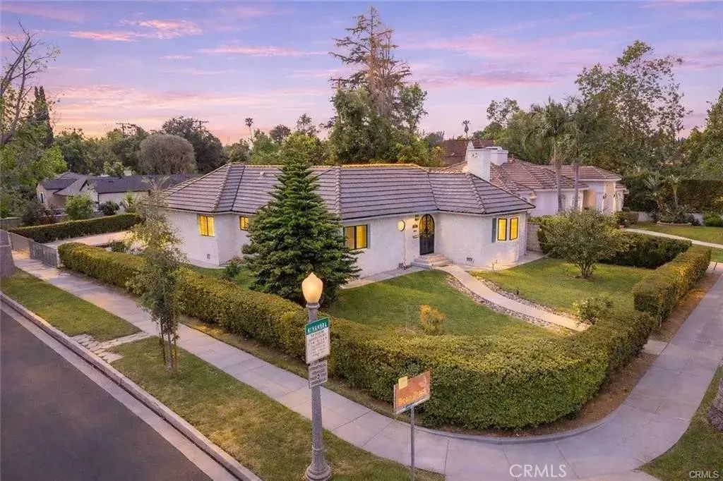 937 N Granada, Alhambra