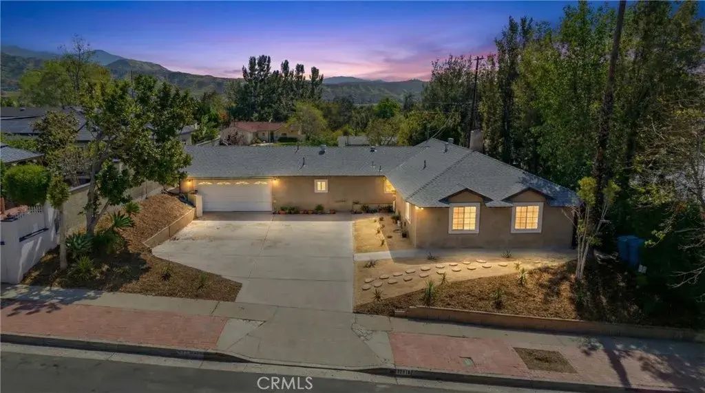 13110 Beaver, Sylmar