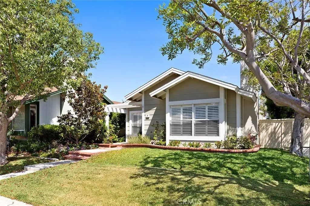 7 Wayfarer, Irvine