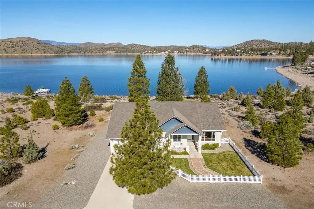 5059 Indian Island, Weed