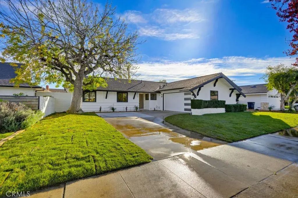 410 W Crystal View, Orange
