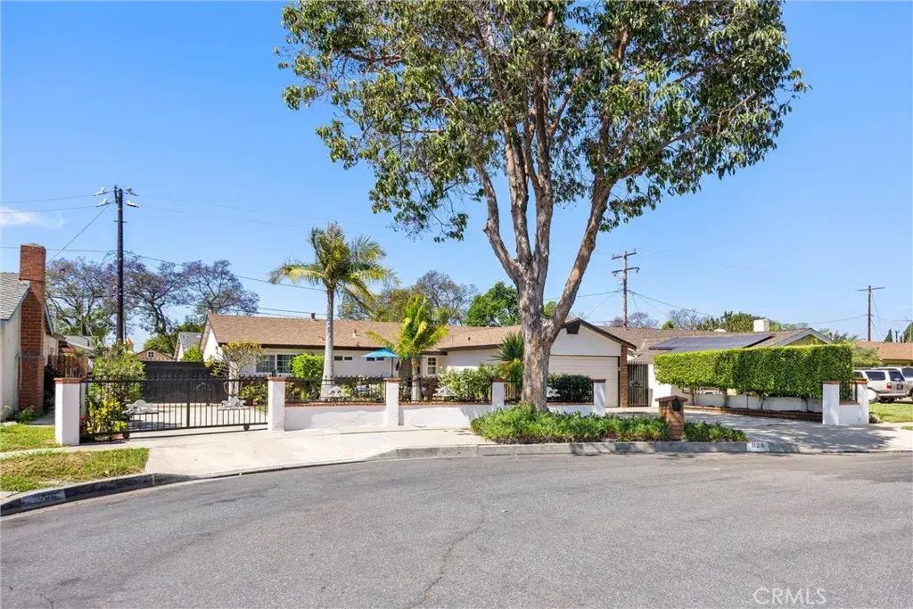 626 S Corta, Santa Ana