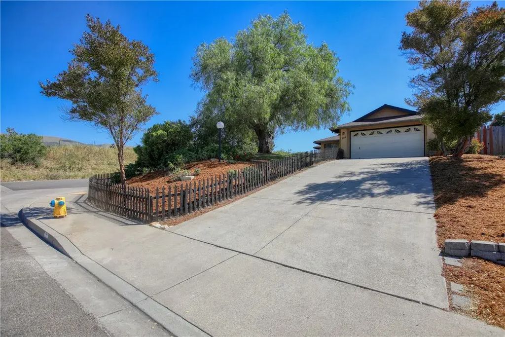 256 E Price., Nipomo