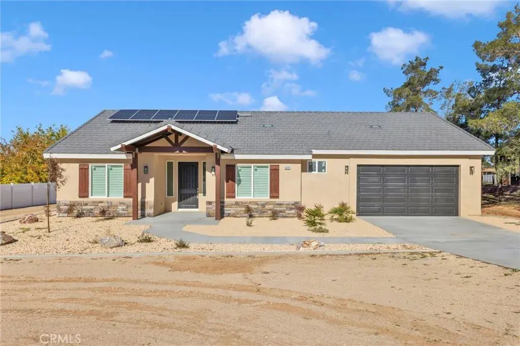 15466 Lone Eagle Street, Victorville