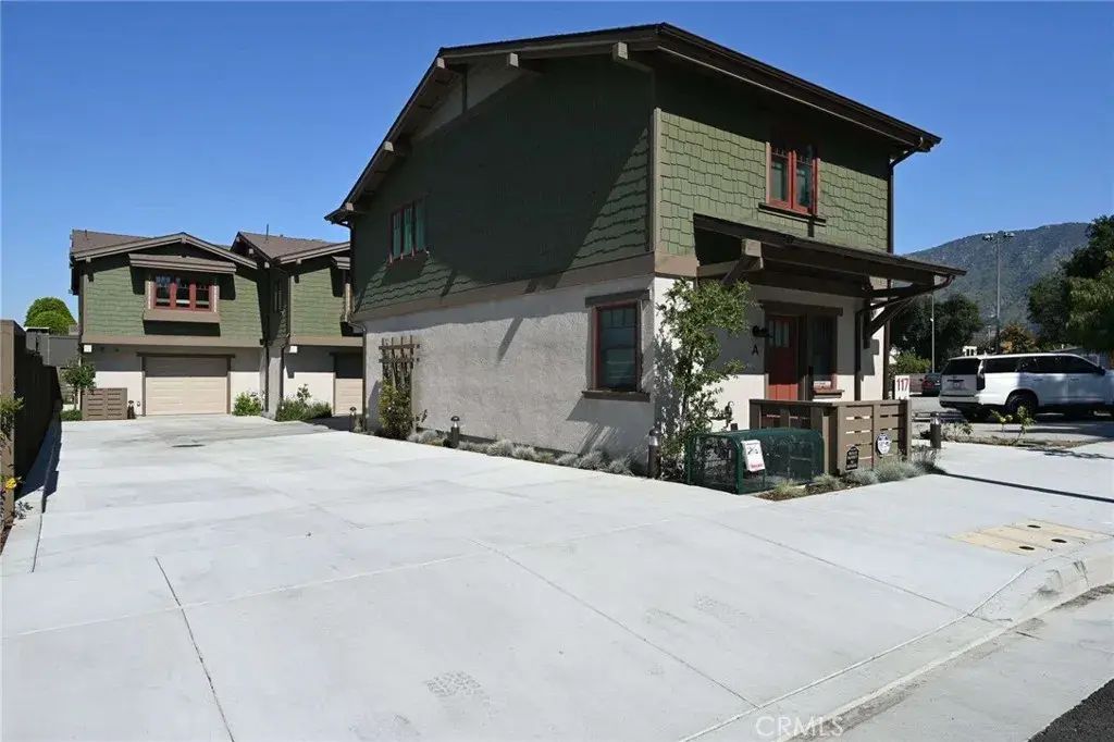 117 N Vista Bonita Avenue A, Glendora