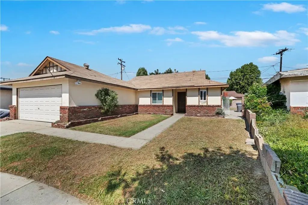 2871 E Tyler, Long Beach