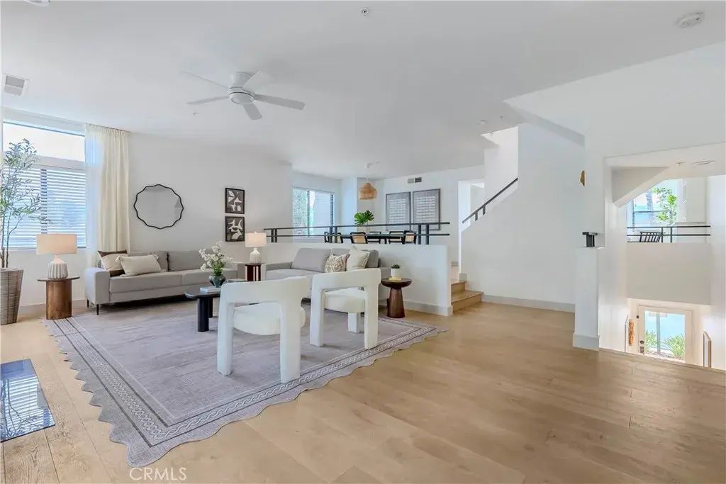 6913 Hannum, Culver City