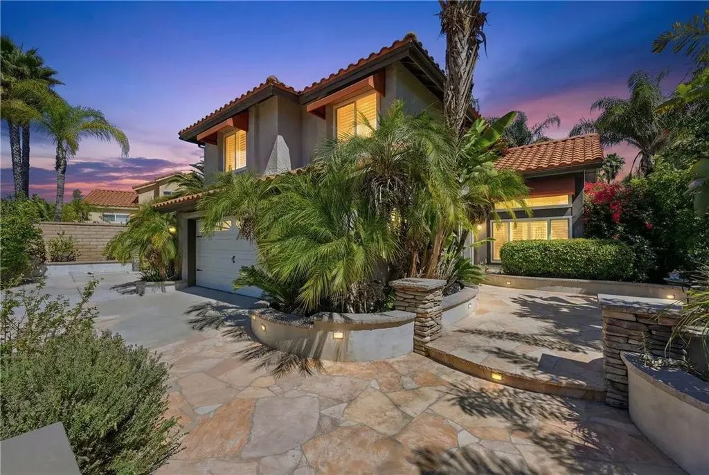 39710 Almansa Court, Murrieta