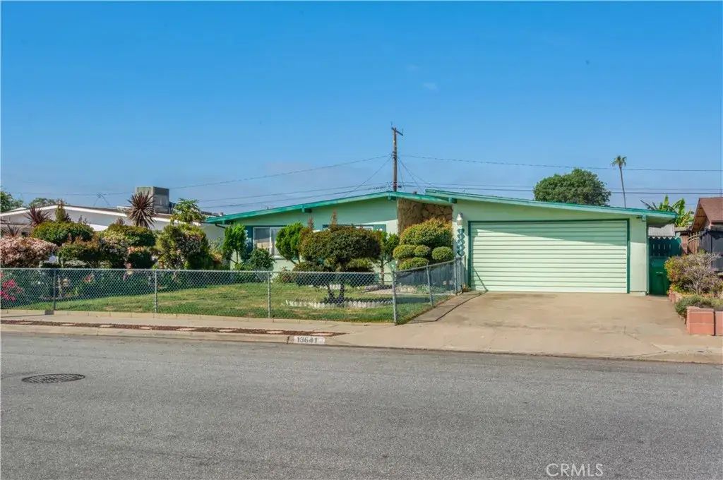 13641 Yosemite, Westminster