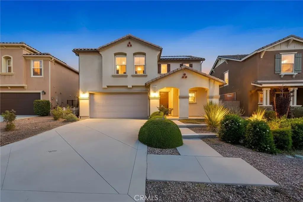 2721 Goldenrain, Palmdale