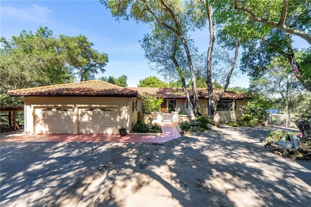 2180 San Fernando, Atascadero