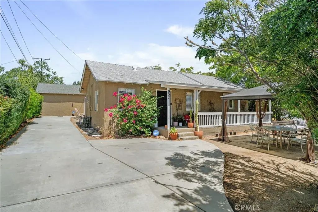 957 E George Street, Banning