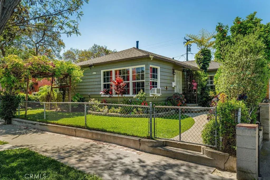 4813 Pacific, Long Beach