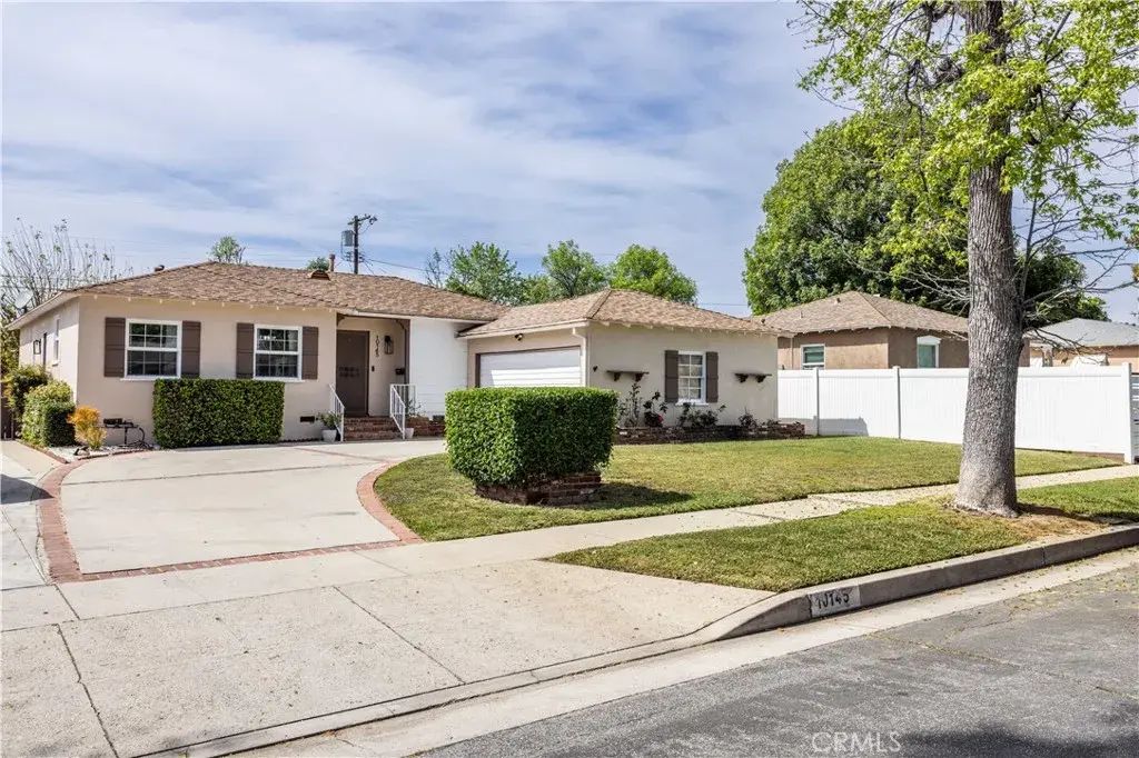 10145 Noble, Mission Hills (san Fernando)