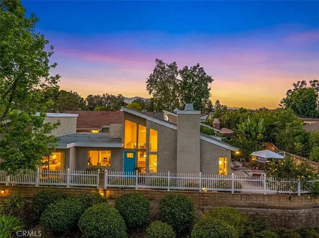24836 Woodside, Lake Forest