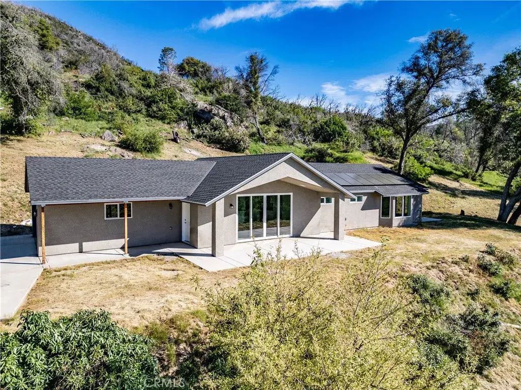 4474 Triangle, Mariposa