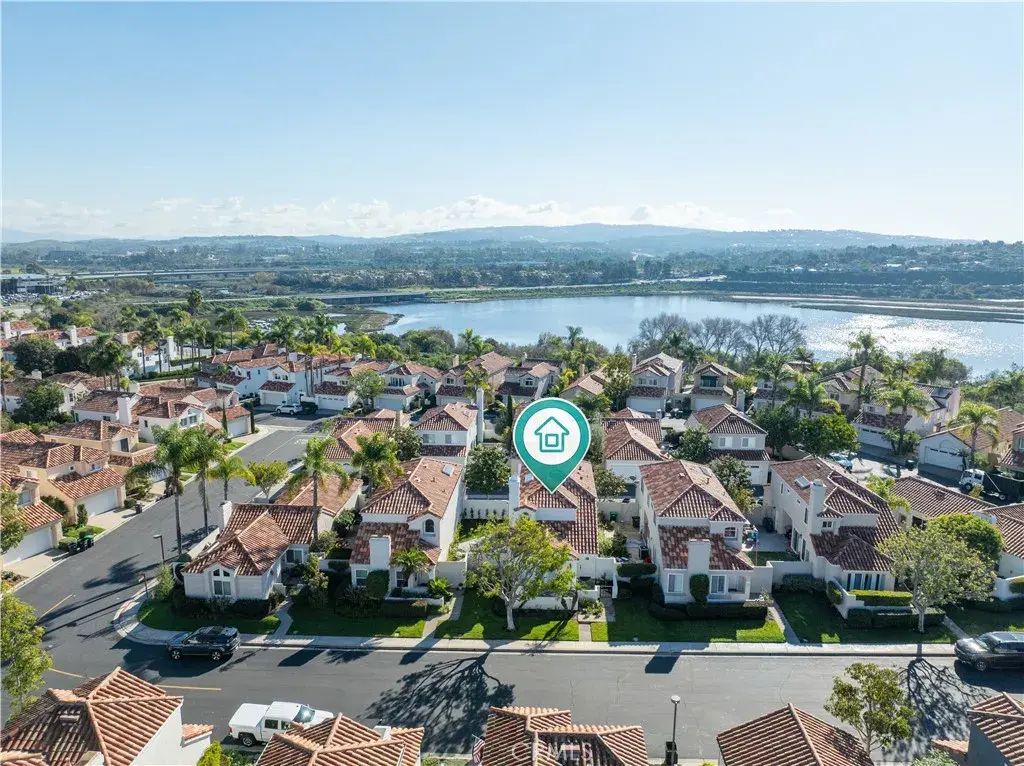 78 Pelican Court, Newport Beach