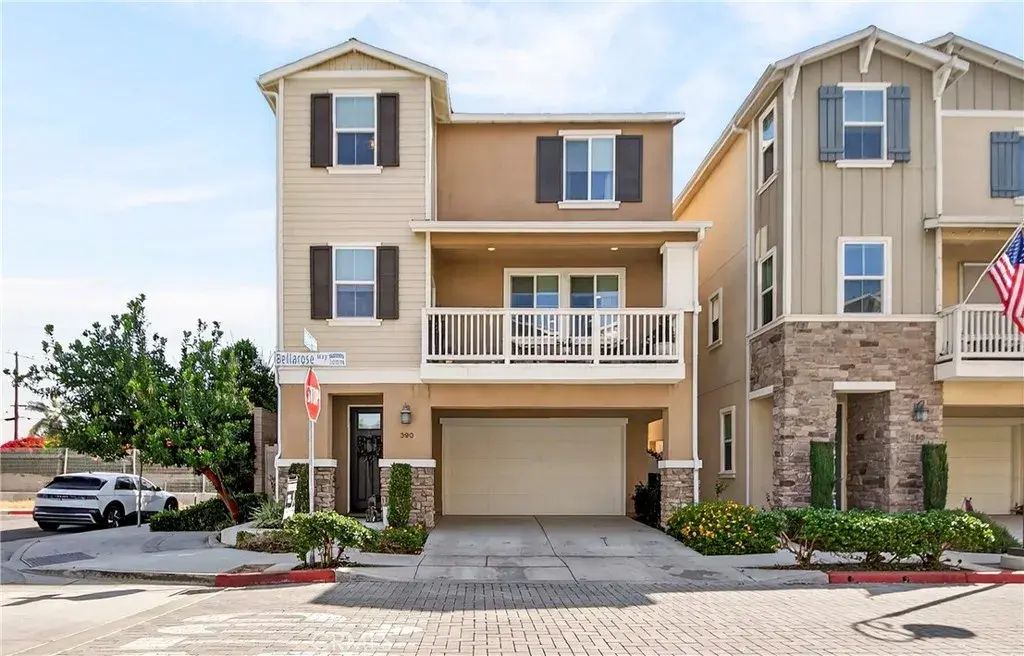 390 N Bellarose Way, Anaheim