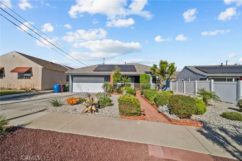 10111 Elkwood, Sun Valley