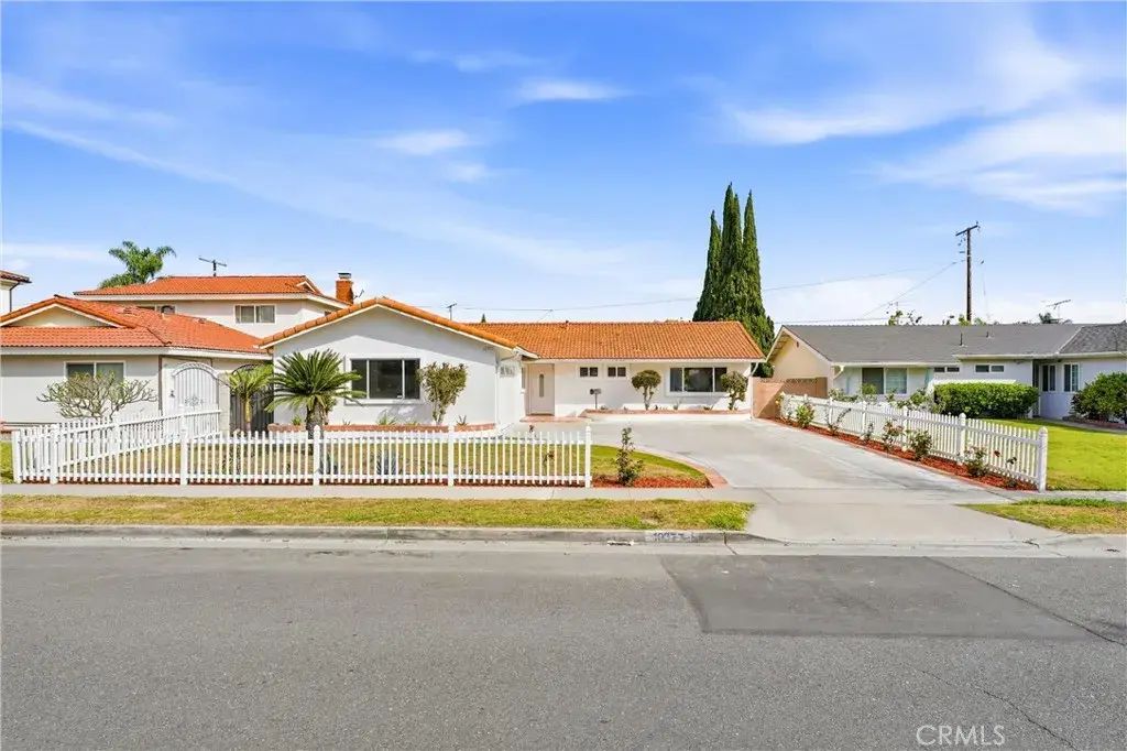 10377 Morning Glory Ave, Fountain Valley