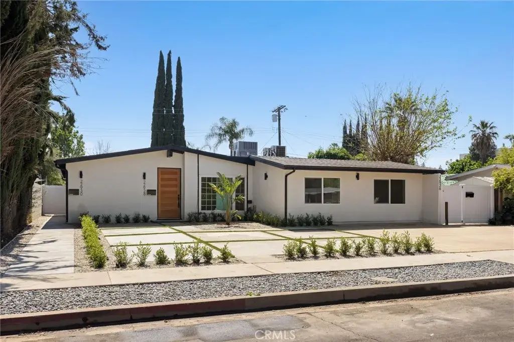 22928 Leadwell Street, West Hills