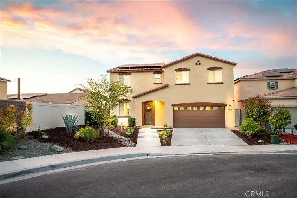 29214 Queen Palm, Lake Elsinore